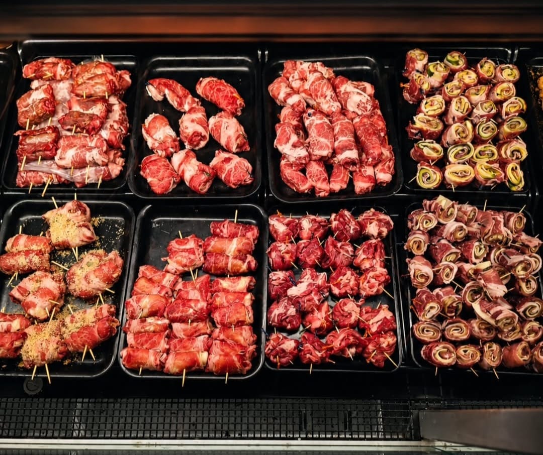 Vassoi di bombette pugliesi di tutti i gusti al banco di I Love Meat